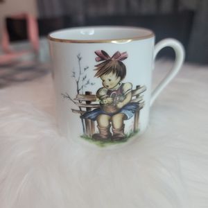 1982 Sister Berta flower basket cup